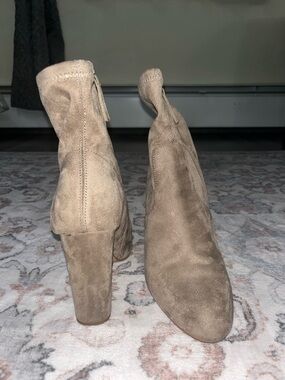 Steve Madden Taupe Suede Block Heel Ankle Boots